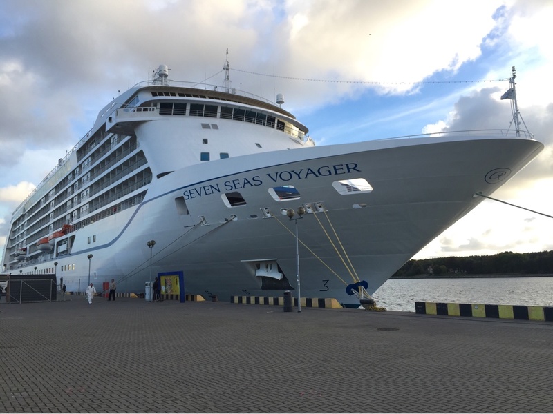 Seven Seas Voyager Reviews and Photos